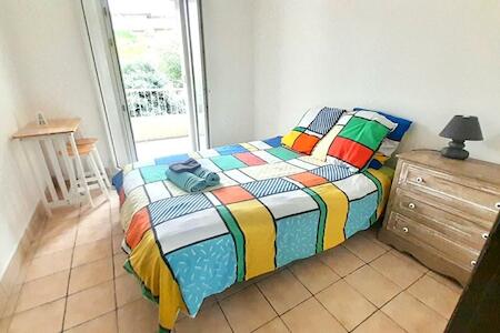 1 Chambre Dans Appartement 2 Chambres Proche Mer, Centre-ville Et Commerces, Bastia
