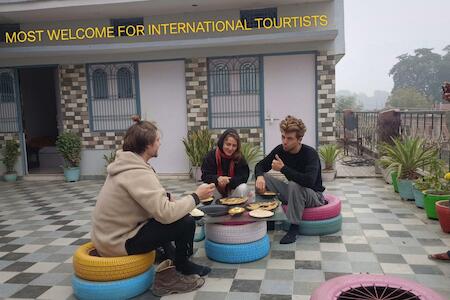 Best Party Hostel: Mohit Paying Guest House, Varanasi