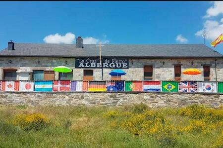 Albergue De Peregrino Cruz De Fierro, Foncebadón Albergue De Peregrino Cruz De Fierro, Foncebadón