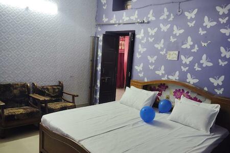 Iconic HOSTEL 01 km from Railway Station, Jodhpur