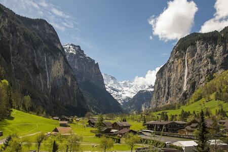 Best Party Hostel: Schutzenbach Backpackers For Adults 18-34, Lauterbrunnen