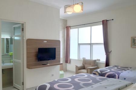 Best for Solo Traveler: Ikiru to Live, Surabaya