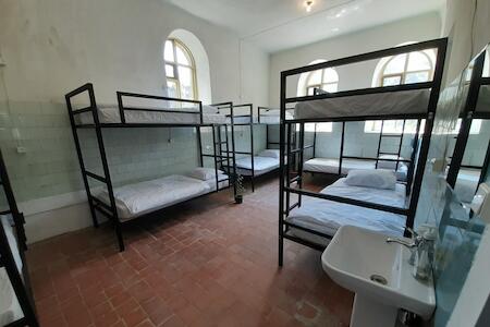 Tumanyan Bathhouse Hostel