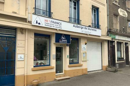 Auberge De Jeunesse - Hi Verdun Ex Hôtel Les Colombes, Verdun