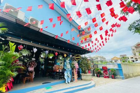 Best for Solo Traveler: Share Hostel & Coffee, Hue