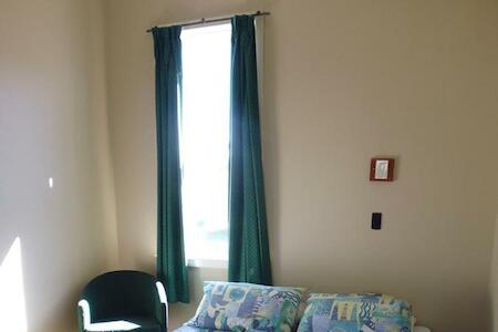 Happy Backpacker, Penguin Happy Backpacker, Penguin