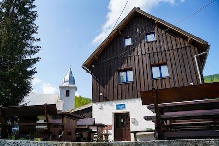 Planinarski Dom ''bijele Stijene'' Mountain Lodge, Tuk Vojni