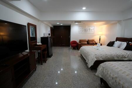Chali's Family Hotel & Hostel, Pai