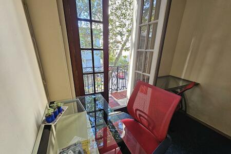 Best for Solo Traveler: Montevideo Hostel, Montevideo