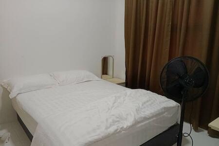 Soho Lestari, Seri Iskandar