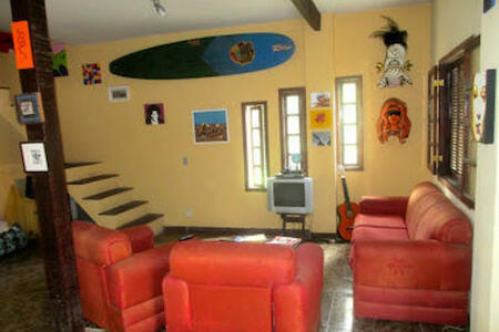 Saqua Hostel & Surf