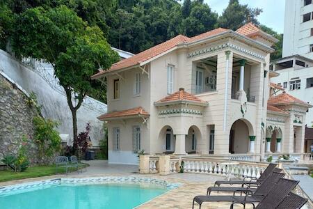 Best for Solo Traveler: Casa Das Luzes Hostel Ivn, Rio de Janeiro