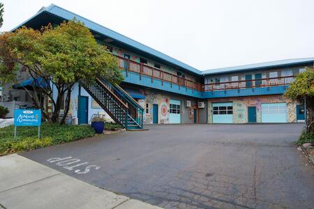 Best for Solo Traveler: Ashland Commons Hostel, Ashland