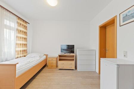 Haus 6 Nebringen Monteurzimmer Für Handwerker Und Teams - Ls Crewcomfort - Weite, Gäufelden