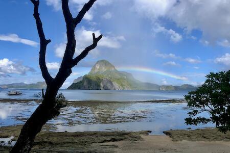 Oia Beach Hostel - El nido