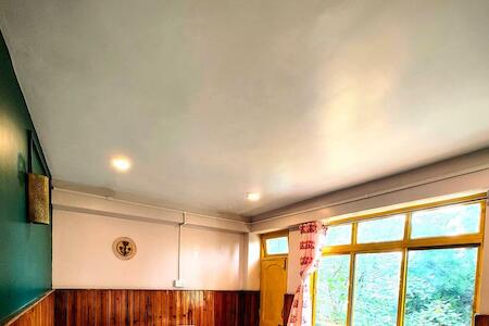 Best Party Hostel: Hidden Monkey Backpackers Darjeeling, Batasia, Darjeeling