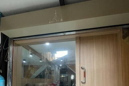 Wannab Hostel, Khlong San