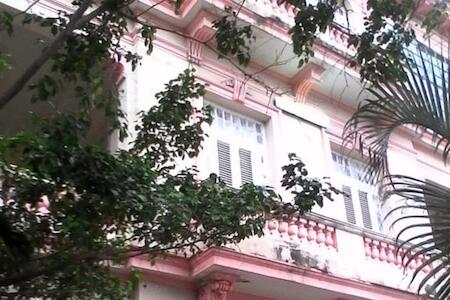 Hostal El Cid, Havana