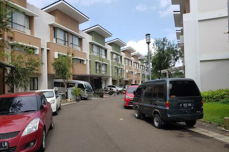 Aloha Guest House 2 - Female Only