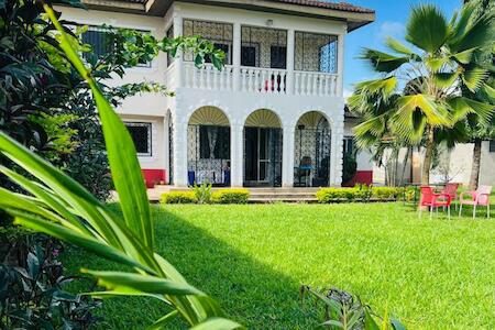 Best Party Hostel: Akogo House - Hostel & Backpackers, Mombasa