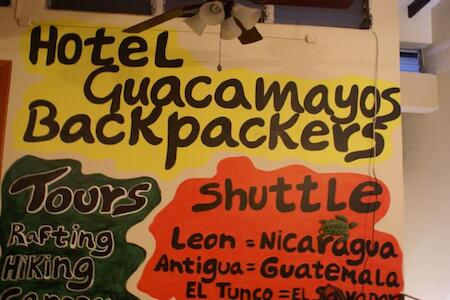 Hotel & Hostel Guacamayos Back Packer