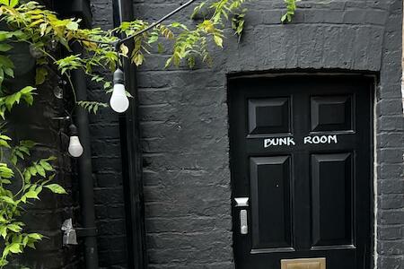 Best Party Hostel: BOHOSTEL, Macclesfield