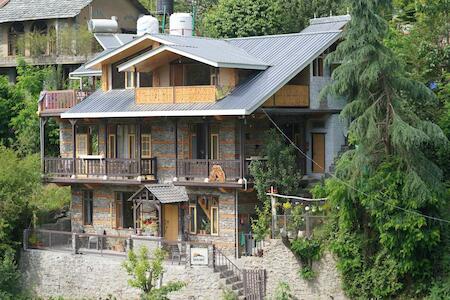 Rustic Roots, Naggar Rustic Roots, Naggar