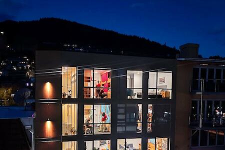 Best for Female Solo Traveler: Adventure Q2 Hostel, Queenstown