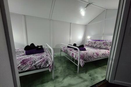 Meyenburg Cabins, Mount Morgan Meyenburg Cabins, Mount Morgan