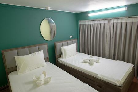 Best Party Hostel: Nt Old Gate Hostel, Hanoi Best Party Hostel: Nt Old Gate Hostel, Hanoi