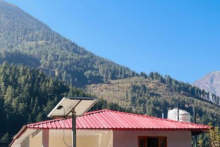 Best for Solo Traveler: Skyard Hostel & Homestay- Harsil Valley, Harsil