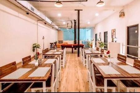 Best for Solo Traveler: Heistel Gurugram, Gurgaon