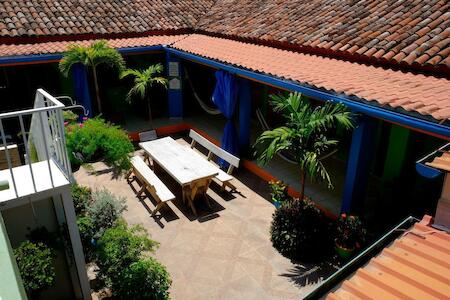 Best for Solo Traveler: Hostel Casa Verde, Santa Ana