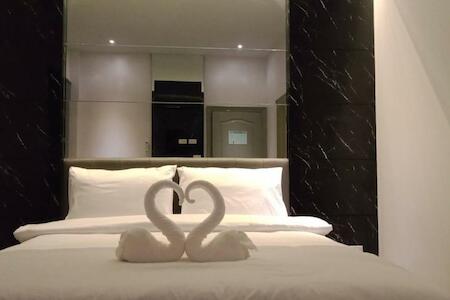 Chics Resort ชิคส์รีสอร์ท, Ban Khlong Nung