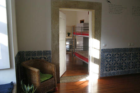 Johnie's Place Lisbon Hostel & Suites, Lisboa Johnie's Place Lisbon Hostel & Suites, Lisboa