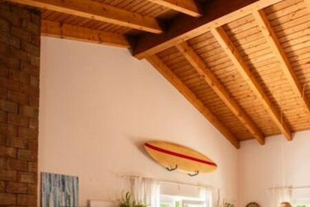 Best for Solo Traveler: Endless Surf Hostel Summer House, Aljezur