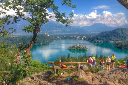 Ace of Spades Hostel, Bled