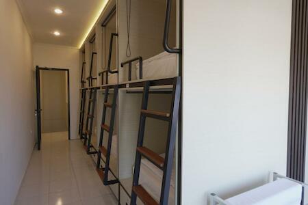 Aiwan Hostel & Luggage Storage