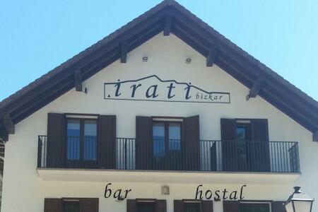Hostal Iratibizkar, Ochagavía