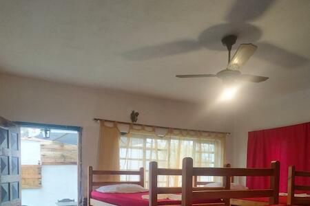 Best Party Hostel: Dádiva Hostel cama e chuveiro ecônomico Pontal Centro, Paraty