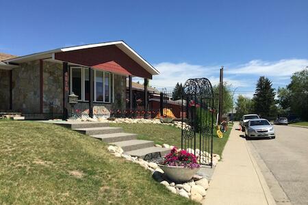 The Calgary Hub hostel style Home, Calgary