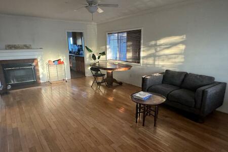 The Ardmore Home Share, Los Angeles