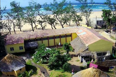 Pariango Beach Motel, Praia do Tofo