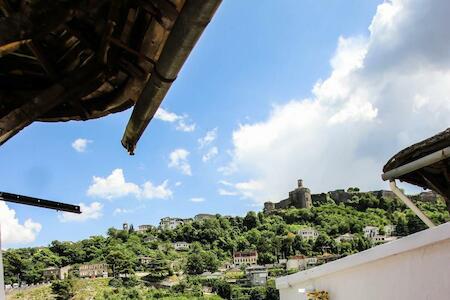 Trigona Hostel, Gjirokastër