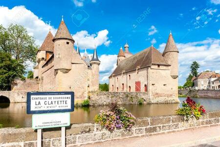 Suite Confortable Plein Cœur Du Village, La Clayette