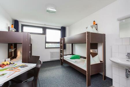 Jugendherberge Köln-riehl - Youth Hostel