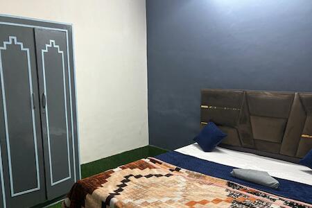 Riddhi Siddhi Home stay Near By Mathura Railway Station, Mathura