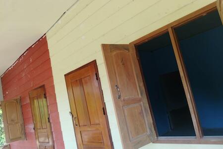 The Last Resort, Ban Donsôm The Last Resort, Ban Donsôm