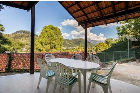 Best for Solo Traveler: Hostel Demuner House, Petrópolis