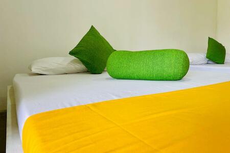 Relish Tourist Hostel, Nikawatawana Relish Tourist Hostel, Nikawatawana